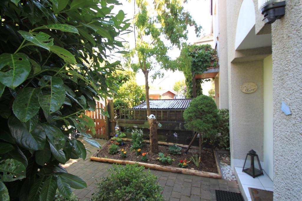 B&B Am See Koeln - Privatzimmer Стая снимка
