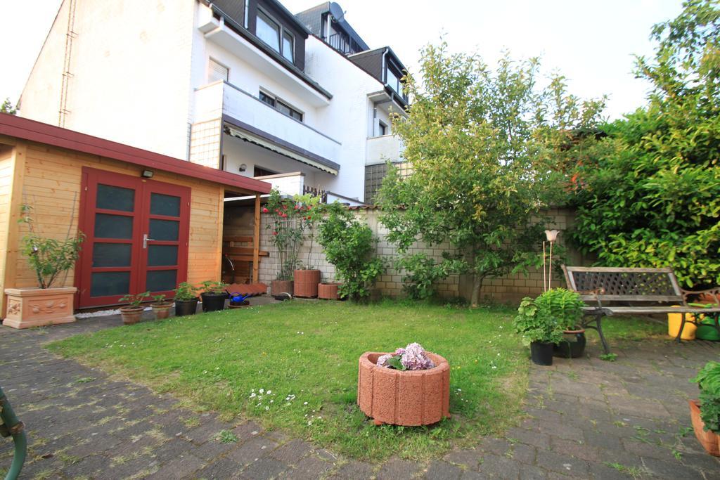 B&B Am See Koeln - Privatzimmer Екстериор снимка